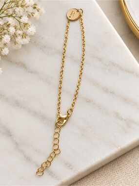 Gold Initial 'R' Chain Bracelet - Personalized Women’s Jewelry